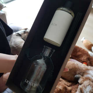 레나스 프리미엄 아로마 디퓨저 200ml  [1SET] — 3점을 준 리뷰어가 2020년 9월 올린 사용 사진