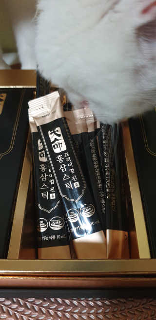 헬스업_천명진프리미엄홍삼스틱_10ml x 30포 — 5점을 준 리뷰어가 2020년 8월 올린 사용 사진