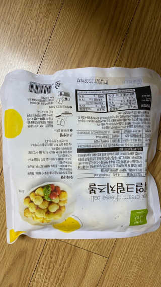 가치식탁 리얼치즈스틱, 리얼크림치즈볼 — 5점을 준 리뷰어가 2020년 9월 올린 사용 사진