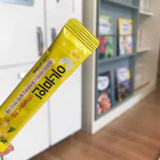 이너미인 VITAMIN-C 700 — 2.5점을 준 리뷰어가 2020년 9월 올린 사용 사진