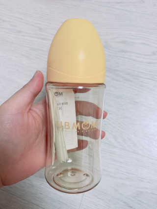 유비맘 PPSU 젖병 노꼭지_260ml_컬러 랜덤 발송 — 5점을 준 리뷰어가 2020년 9월 올린 사용 사진