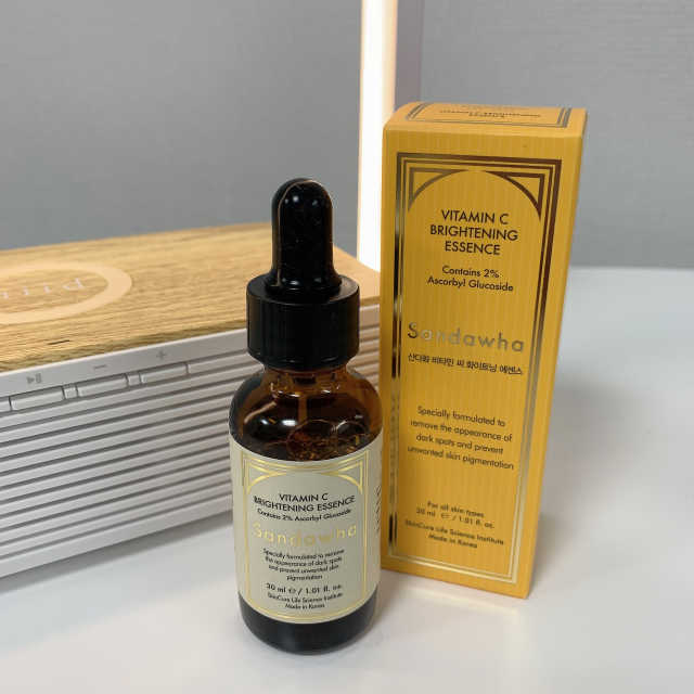 [스킨큐어] 산다화 비타민C 화이트닝 에센스 30ml 리뷰 사진