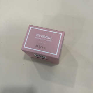 세렌디뷰티 레드 프로폴리스 모이스처 트리플 쿠션 — 5점을 준 리뷰어가 2020년 8월 올린 사용 사진