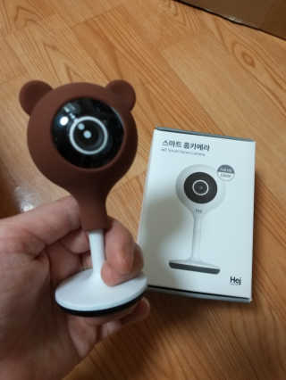헤이홈 스마트 홈카메라 + 헤이베어 캐릭터커버 — 4점을 준 리뷰어가 2020년 5월 올린 사용 사진
