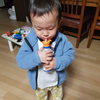남양유업 [ 아인슈타인 ] 머리가 마시는 아인슈타인 킨더밀쉬 — 4점을 준 리뷰어가 2020년 4월 올린 사용 사진