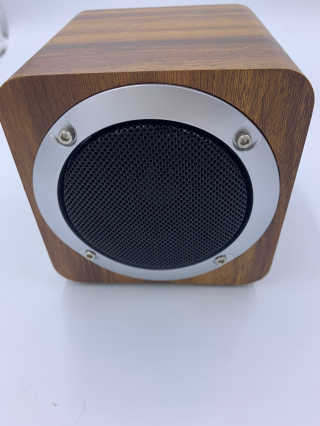 SEVIZ MINI10W 레트로 블루투스 스피커 — 5점을 준 리뷰어가 2020년 6월 올린 사용 사진