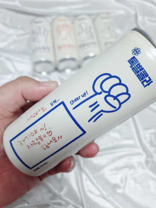 일화 No 슈가0Kcal 스테비아 톡별콜라 콤보팩 250mlX30 캔 — 4점을 준 리뷰어가 2020년 7월 올린 사용 사진