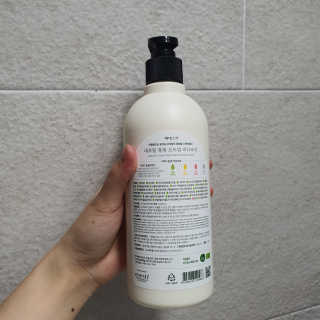 (주)에네스티 내추럴 촉촉  오트밀 바디로션 500ml — 4점을 준 리뷰어가 2020년 4월 올린 사용 사진