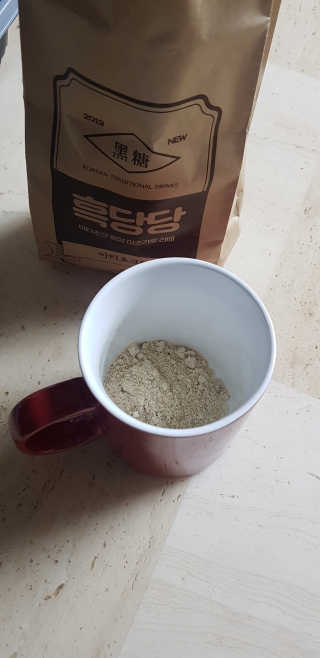 OOH 아티초크 흑당 미숫가루, 흑당당 — 4점을 준 리뷰어가 2020년 4월 올린 사용 사진