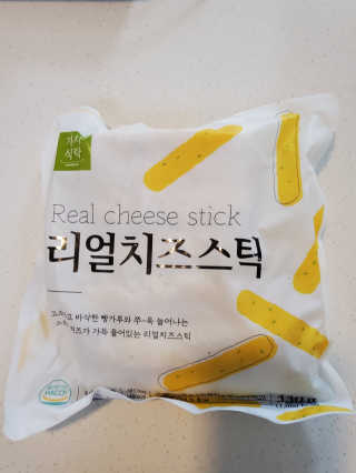 가치식탁 리얼치즈스틱, 리얼크림치즈볼 — 5점을 준 리뷰어가 2020년 10월 올린 사용 사진
