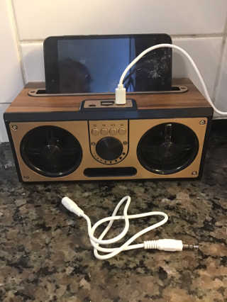SEVIZ RETRO20W 레트로 블루투스 스피커 — 5점을 준 리뷰어가 2020년 6월 올린 사용 사진