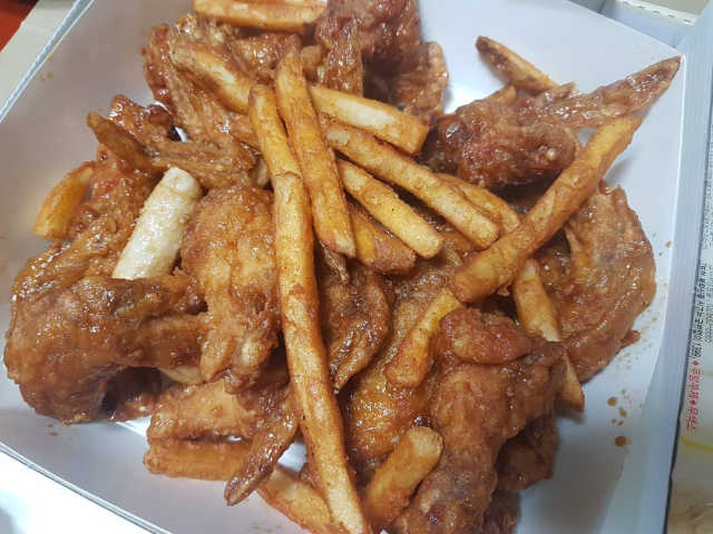 네네치킨 소이크런치윙봉 리뷰 사진