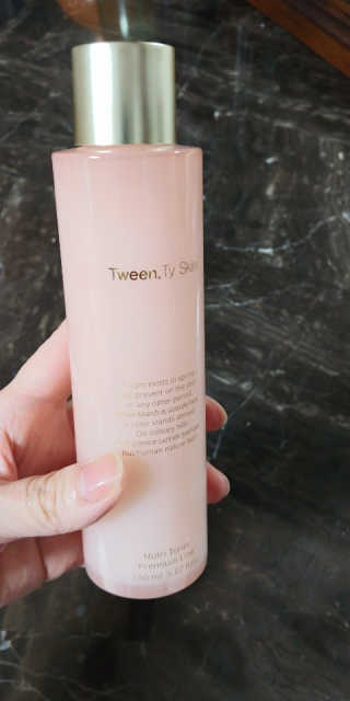 Tween.Ty Skin 트웬티스킨 뉴트리 토너 프리미엄 라인 — 5점을 준 리뷰어가 2020년 10월 올린 사용 사진