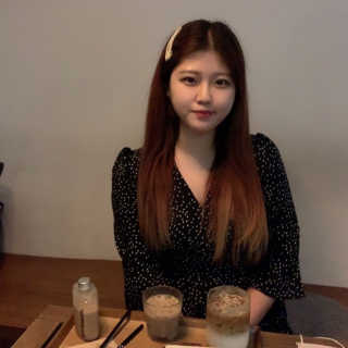 [블랙루즈] 피치 커버 벨벳 쿠션 2종 중 택1 — 4.5점을 준 리뷰어가 2020년 6월 올린 사용 사진