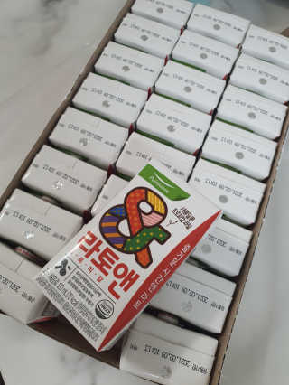 [풀무원녹즙] 어린이 과채음료, 라토앤 트로피칼 1box — 4.5점을 준 리뷰어가 2020년 10월 올린 사용 사진