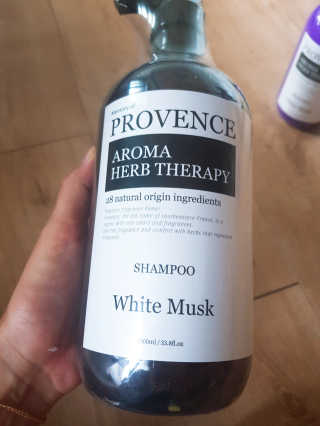 프로방스 화이트머스크 퍼퓸 샴푸 1000ml 업그레이드 — 5점을 준 리뷰어가 2020년 8월 올린 사용 사진