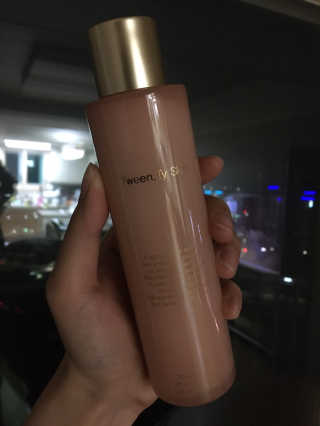 Tween.Ty Skin 트웬티스킨 뉴트리 토너 프리미엄 라인 — 4.5점을 준 리뷰어가 2020년 10월 올린 사용 사진