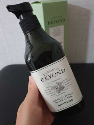 네이처컬렉션 비욘드 힐링포스 스캘프 클리닉 샴푸 450ml — 5점을 준 리뷰어가 2020년 6월 올린 사용 사진