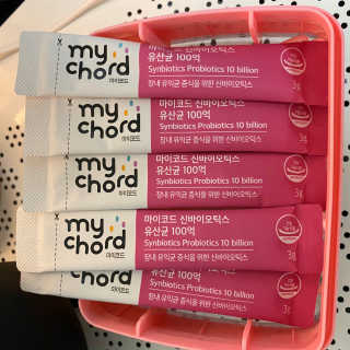 JW중외제약 마이코드 신바이오틱스 유산균 100억 — 2점을 준 리뷰어가 2020년 8월 올린 사용 사진