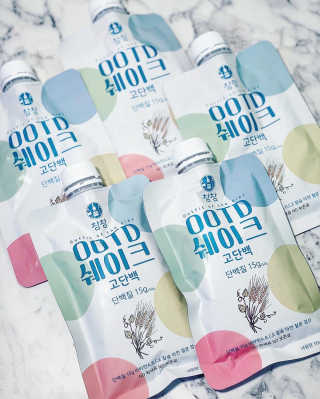 [꾸콤] 참참 OOTD쉐이크 고단백 일주일세트 50g x 5 — 4점을 준 리뷰어가 2020년 10월 올린 사용 사진