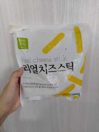 가치식탁 리얼치즈스틱, 리얼크림치즈볼 — 5점을 준 리뷰어가 2020년 6월 올린 사용 사진