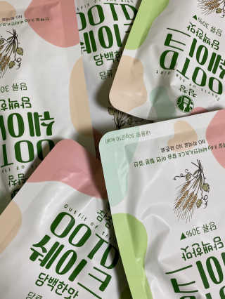[꾸콤] 참참 OOTD쉐이크 담백한 일주일세트 50g x 5 — 5점을 준 리뷰어가 2020년 11월 올린 사용 사진