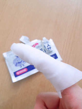 100도 이상에서 삶아 멸균 안심 아이수 구강 티슈 — 3점을 준 리뷰어가 2020년 10월 올린 사용 사진