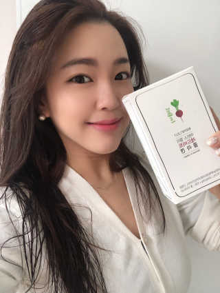 유유네이처 머빈스 젤리 레드비트 콜라겐 — 5점을 준 리뷰어가 2020년 5월 올린 사용 사진