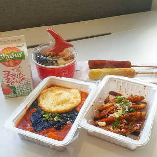 죠스떡볶이 [죠스푸드] 짜빠떡볶이+떡또그+범벅만두 신메뉴 3종 — 5점을 준 리뷰어가 2020년 5월 올린 사용 사진