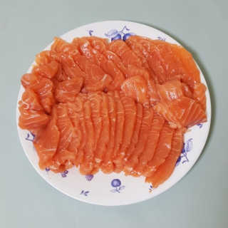 동원산업 항공직송 동원생연어_400g — 5점을 준 리뷰어가 2020년 4월 올린 사용 사진