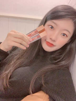 [블랙루즈] 에어 핏 벨벳틴트7 택1+랜덤1 — 5점을 준 리뷰어가 2020년 11월 올린 사용 사진