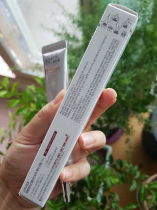 스와니코코 펩타이드 아이크림 튜브형 20ml — 5점을 준 리뷰어가 2020년 9월 올린 사용 사진