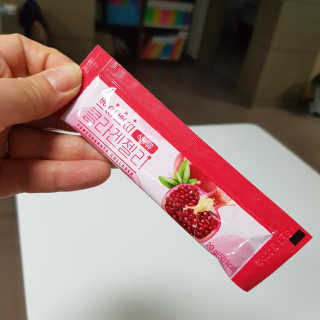헬스업_쁘띠쁘띠석류콜라겐젤리_20g x 14포 — 5점을 준 리뷰어가 2020년 11월 올린 사용 사진