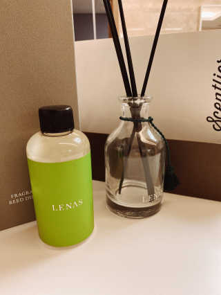 레나스 프리미엄 아로마 디퓨저 200ml  [1SET] — 5점을 준 리뷰어가 2020년 9월 올린 사용 사진