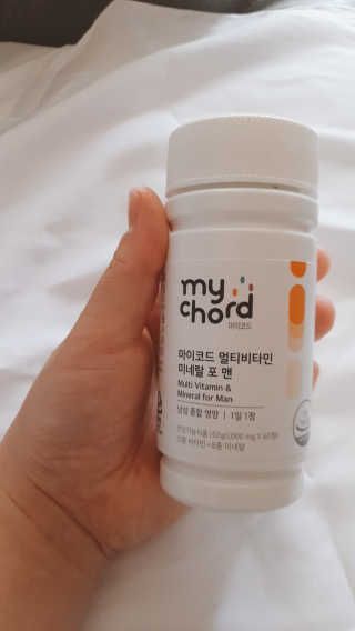 JW중외제약 마이코드 멀티비타민미네랄 포 맨 — 5점을 준 리뷰어가 2020년 7월 올린 사용 사진