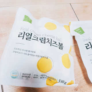 가치식탁 리얼치즈스틱, 리얼크림치즈볼 — 5점을 준 리뷰어가 2020년 10월 올린 사용 사진
