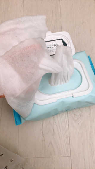 아이수 블루니 몬스터 아기 물티슈 — 5점을 준 리뷰어가 2020년 11월 올린 사용 사진