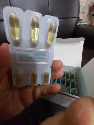 JW중외제약 마이코드 알티지 오메가3 1000 mg — 5점을 준 리뷰어가 2020년 6월 올린 사용 사진