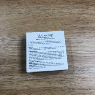 레베코코 골든드립 페이셜 클렌징 밤 26.5 Singapore — 5점을 준 리뷰어가 2020년 10월 올린 사용 사진