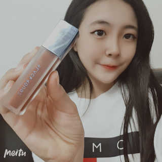 [블랙루즈] 에어 핏 벨벳 틴트 시즌6 5종 중 택1+랜덤1 — 5점을 준 리뷰어가 2020년 6월 올린 사용 사진