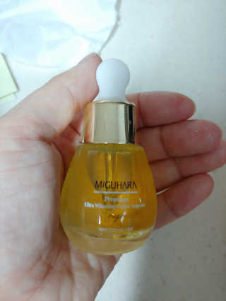 미구하라 프리미엄 울트라 화이트닝 퍼펙트 앰플 오리진  20ml — 4점을 준 리뷰어가 2020년 4월 올린 사용 사진