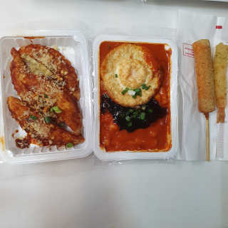 죠스떡볶이 [죠스푸드] 짜빠떡볶이+떡또그+범벅만두 신메뉴 3종 — 4점을 준 리뷰어가 2020년 4월 올린 사용 사진