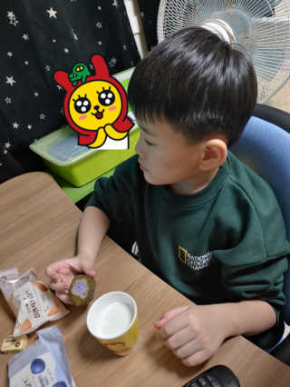 [델포유] 오븐에 구운 십센치 파운드 케이크 10개세트 — 5점을 준 리뷰어가 2020년 12월 올린 사용 사진