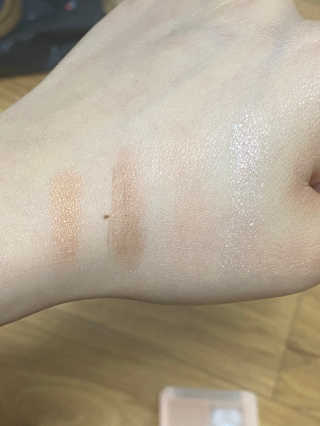 [블랙루즈] 크리스탈 하트 락 섀도우 4종 중 택1 — 4점을 준 리뷰어가 2020년 9월 올린 사용 사진