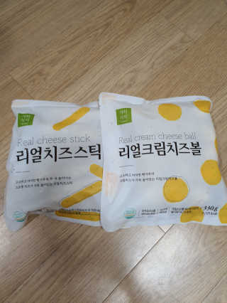 가치식탁 리얼치즈스틱, 리얼크림치즈볼 — 5점을 준 리뷰어가 2020년 10월 올린 사용 사진