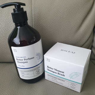 달리프 베러 퍼퓸 샴푸 1000ml 레이니데이 or 일랑로즈 — 5점을 준 리뷰어가 2020년 4월 올린 사용 사진