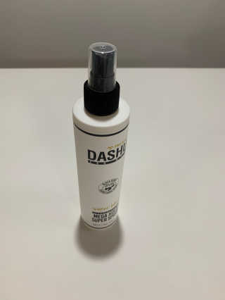 다슈코리아 다슈 포 맨 프리미엄 메가 홀드 슈퍼 스프레이 250ml — 4점을 준 리뷰어가 2020년 6월 올린 사용 사진