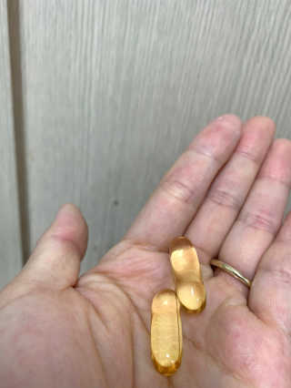 JW중외제약 마이코드 알티지 오메가3 1000 mg — 5점을 준 리뷰어가 2020년 9월 올린 사용 사진