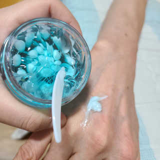 메디필 블루 아쿠아 톡스 크림 — 5점을 준 리뷰어가 2020년 7월 올린 사용 사진