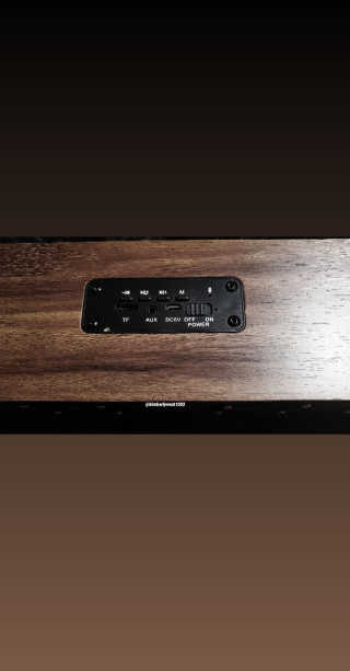 SEVIZ Retro 블루투스 스피커 4 종 — 3.5점을 준 리뷰어가 2020년 6월 올린 사용 사진
